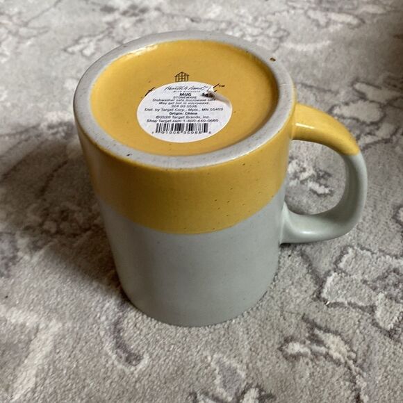 Hearth & Hand Speckled Yellow and Gray Ceramic Mug - Picture 4 of 6